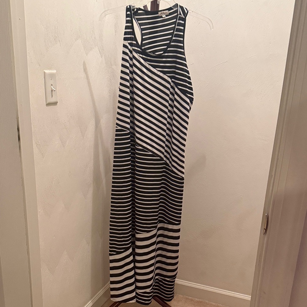 Magic Striped Asymmetrical Dress in Black and White